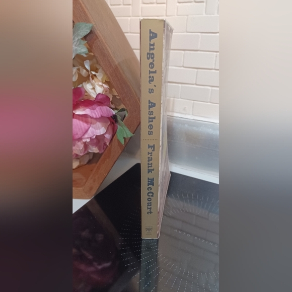 Angela’s Ashes: A memoir by Frank McCourt Softcover - Picture 3 of 6